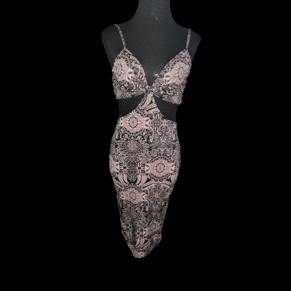 Windsor Fitted Cut Out dress| Size Large